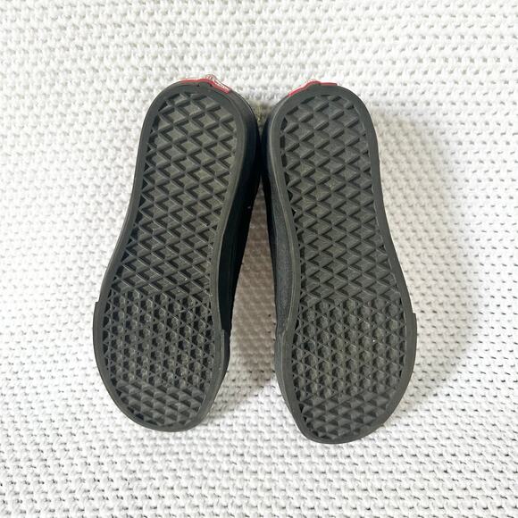 Vans Disney Old Skool Mickey Mouse Club Black Suede Red Stripe Low Top Sneakers - Picture 9 of 11